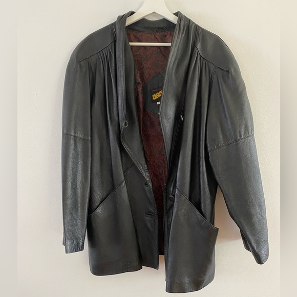 Vintage 70s/80s Italian Black Leather Jacket - Made in Italy by Vera Pelle - Picture 4 of 8
